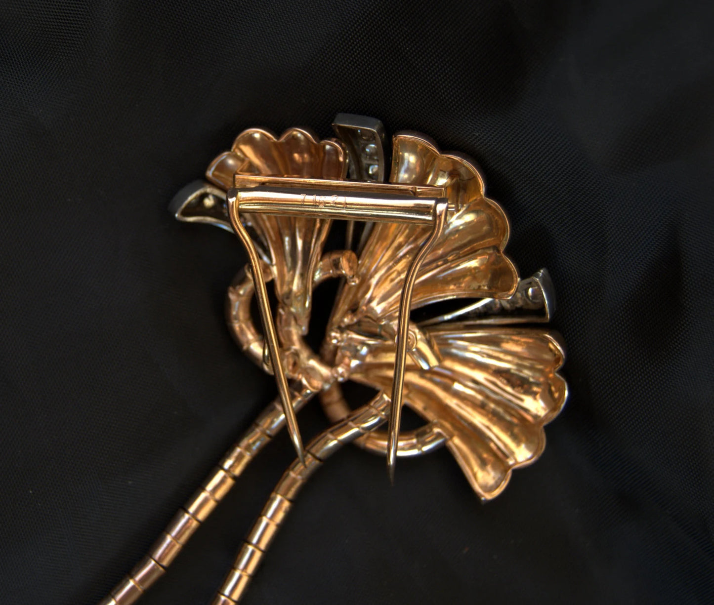 Vintage 1940s 18K Yellow Gold and Diamond Brooch