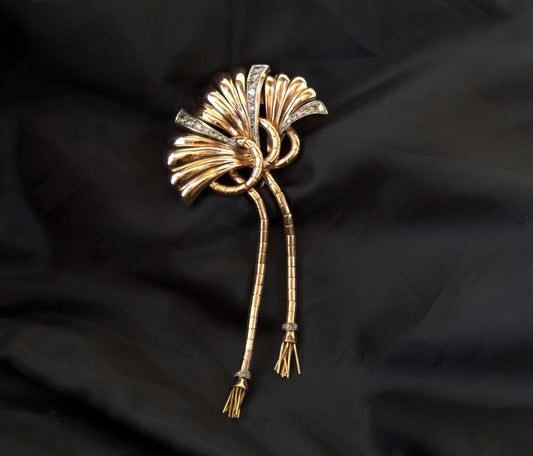 Vintage 1940s 18K Yellow Gold and Diamond Brooch